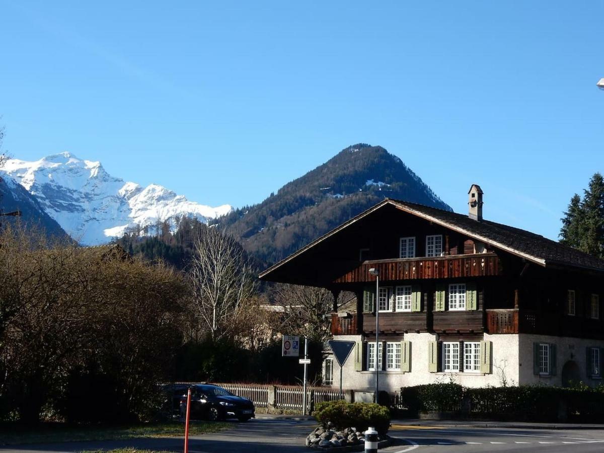 Traditional Swiss-Flat Interlaken Exterior photo
